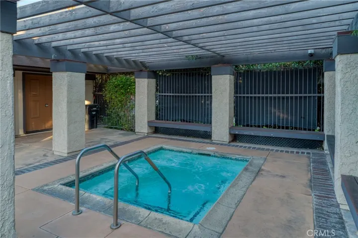 8221 Mason Avenue E, Winnetka, California 91306