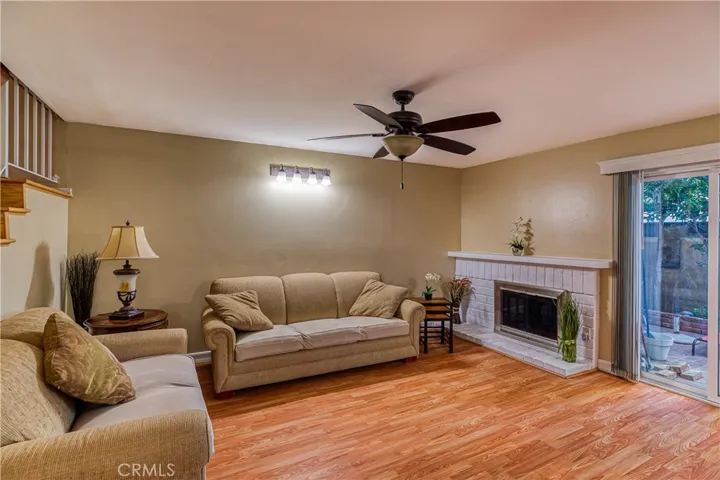8221 Mason Avenue E, Winnetka, California 91306