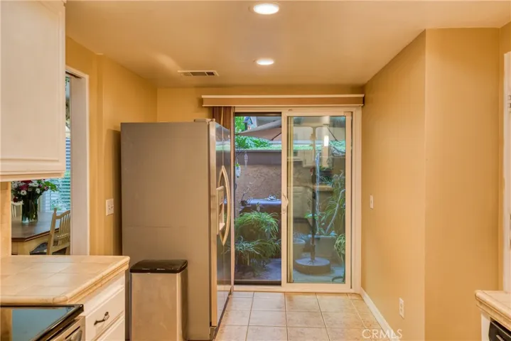 Opposite side of kitchen