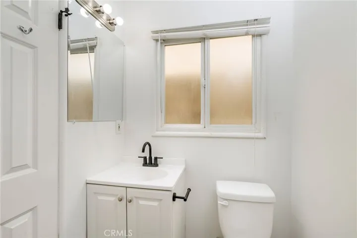 211 Shell Street, Manhattan Beach, California 90266