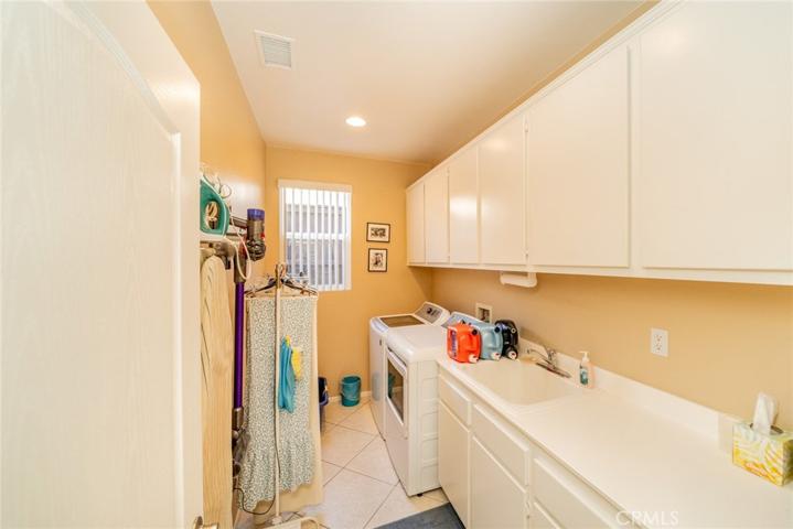 649 Price Drive, Hemet, California 92545
