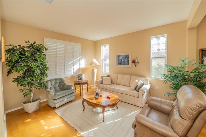 649 Price Drive, Hemet, California 92545