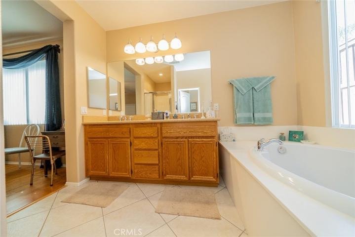 649 Price Drive, Hemet, California 92545