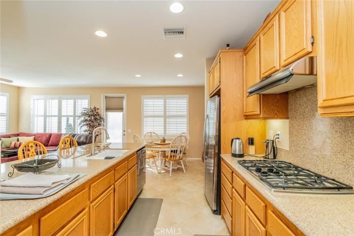 649 Price Drive, Hemet, California 92545
