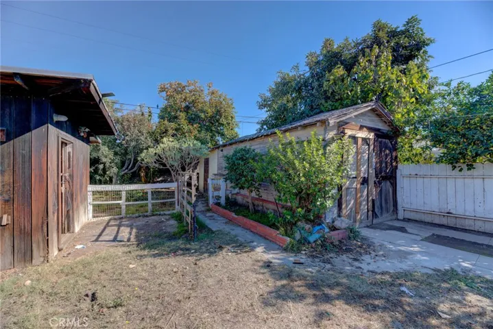 2948 S Norton Avenue, Los Angeles, California 90018