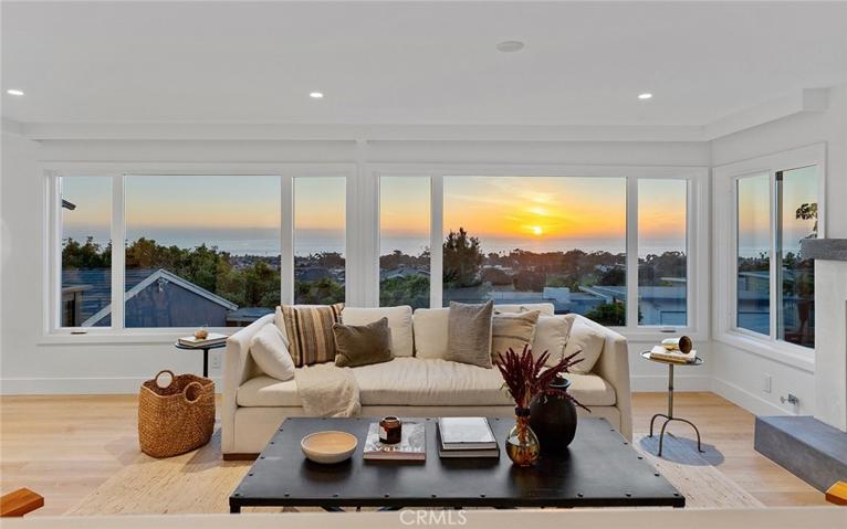 122 Avenida Cota, San Clemente, California 92672