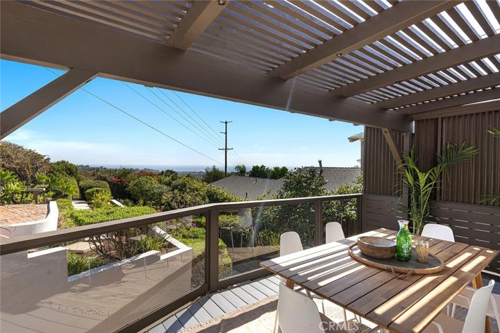 122 Avenida Cota, San Clemente, California 92672