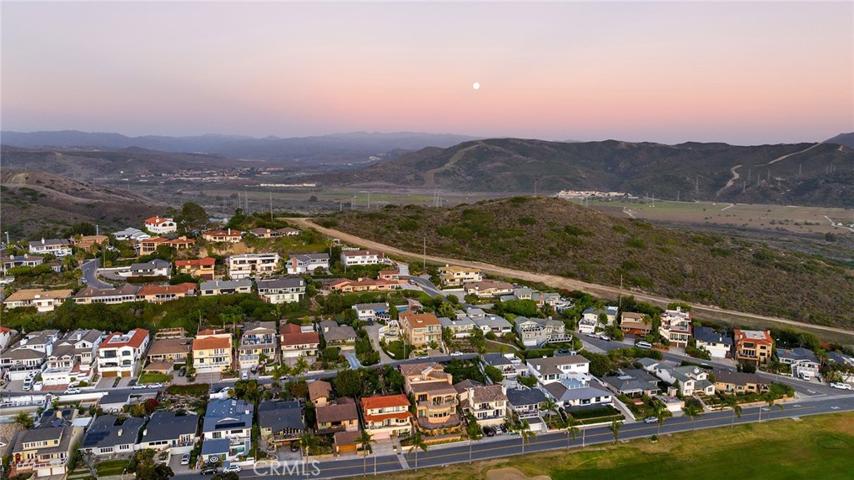 122 Avenida Cota, San Clemente, California 92672