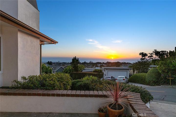 122 Avenida Cota, San Clemente, California 92672
