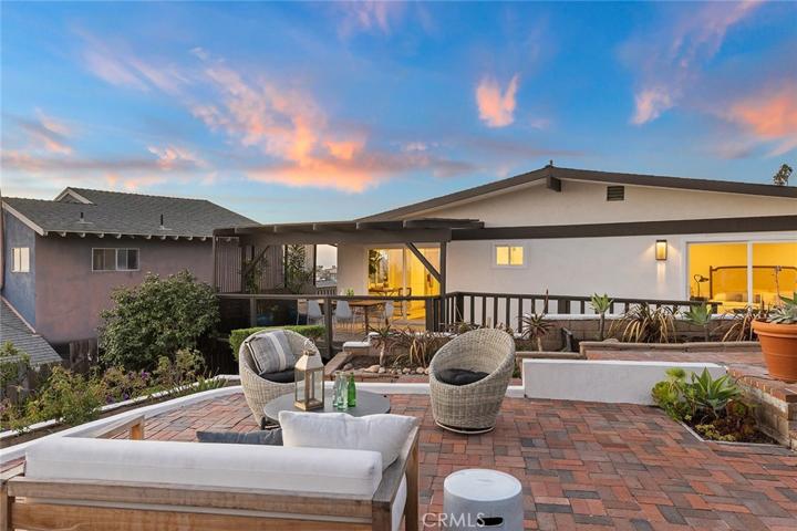 122 Avenida Cota, San Clemente, California 92672