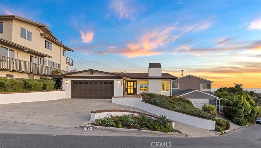 122 Avenida Cota, San Clemente, California 92672