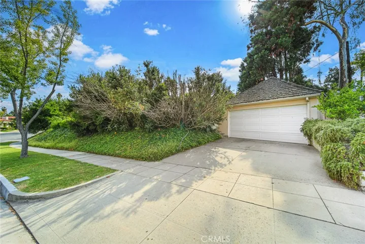 2829 Carlaris Road, San Marino, California 91108