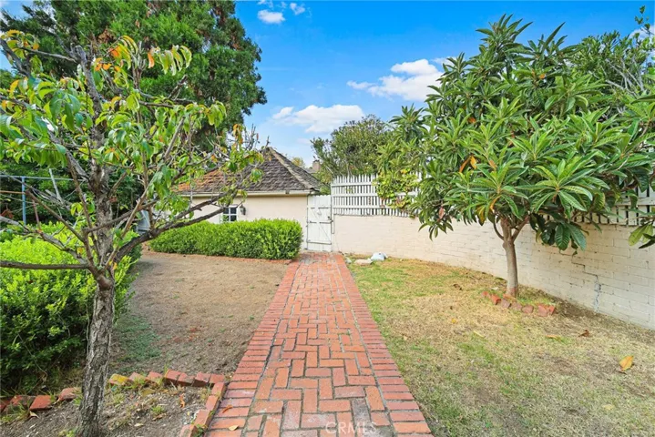2829 Carlaris Road, San Marino, California 91108