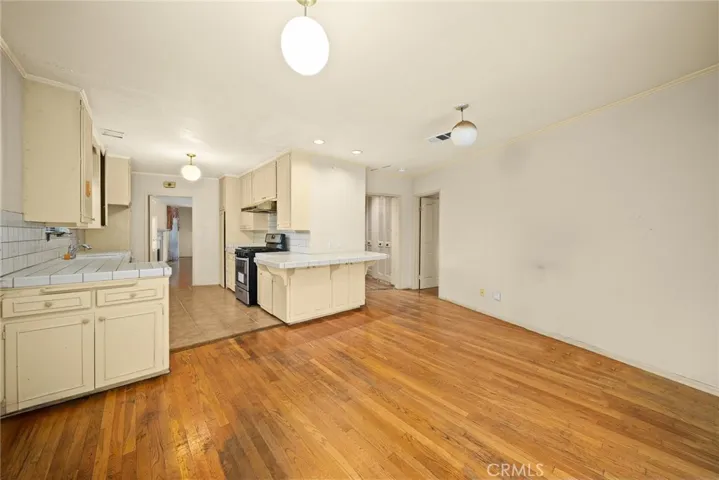 2829 Carlaris Road, San Marino, California 91108
