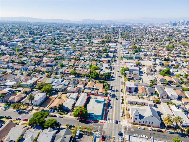 805 W 57th Street, Los Angeles, California 90037