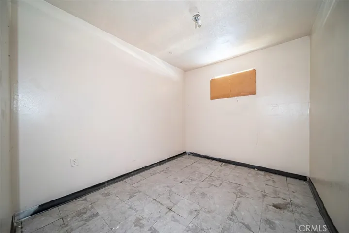 805 W 57th Street, Los Angeles, California 90037