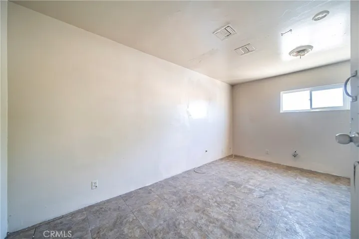 805 W 57th Street, Los Angeles, California 90037