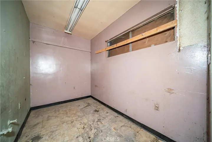 805 W 57th Street, Los Angeles, California 90037