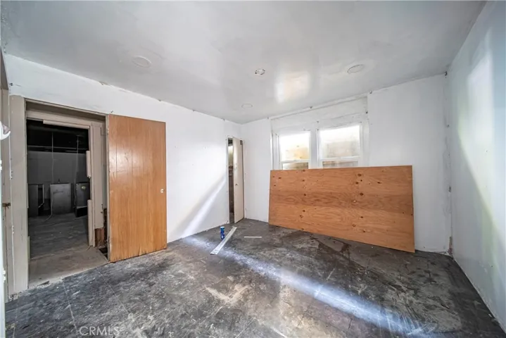805 W 57th Street, Los Angeles, California 90037
