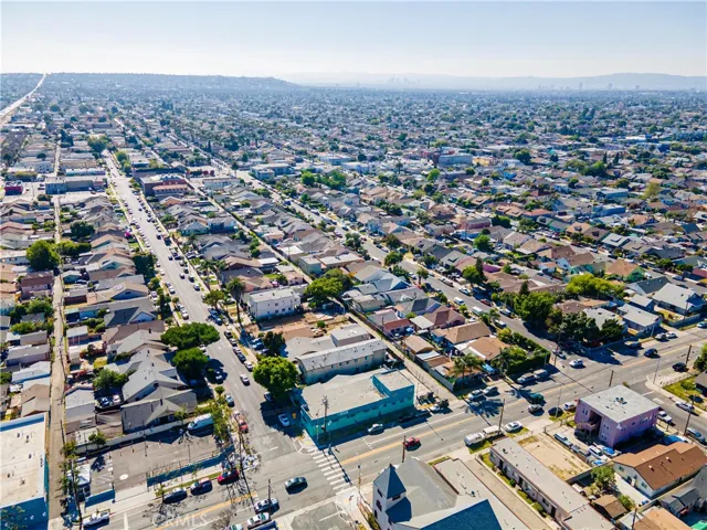 805 W 57th Street, Los Angeles, California 90037