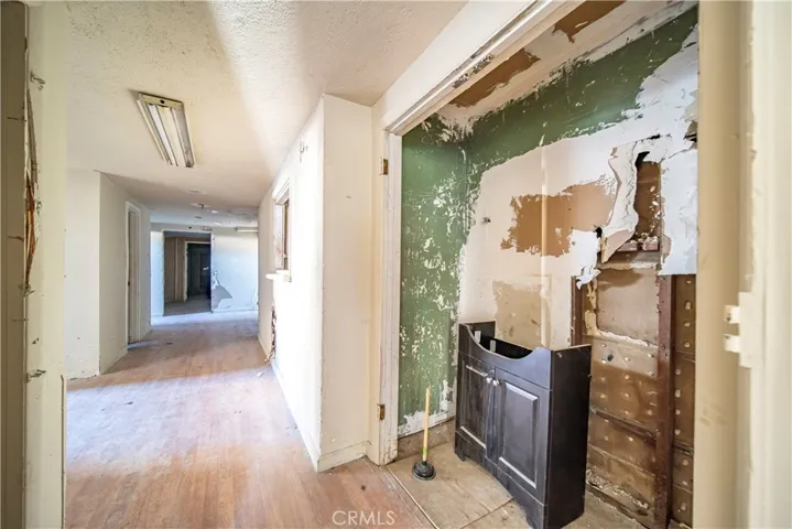 805 W 57th Street, Los Angeles, California 90037