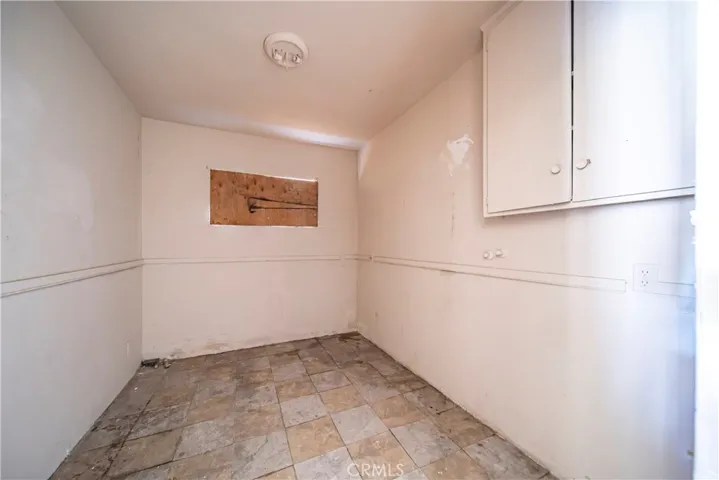 805 W 57th Street, Los Angeles, California 90037