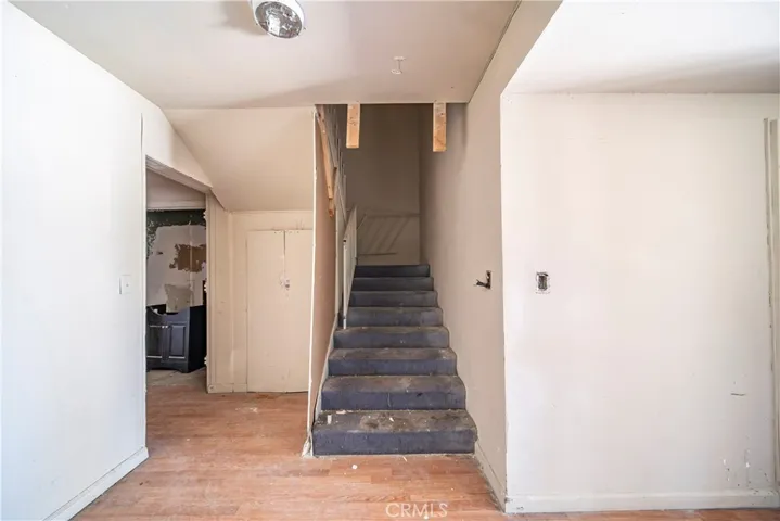 805 W 57th Street, Los Angeles, California 90037