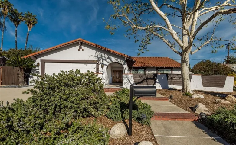 2160 La Sierra Way