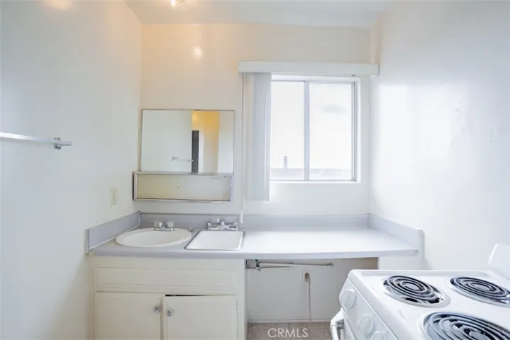 571 Fairview Avenue, Los Angeles, California 90033