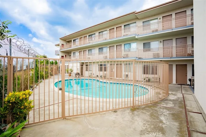 571 Fairview Avenue, Los Angeles, California 90033