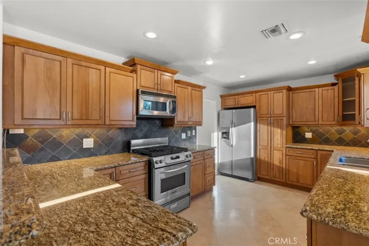 9169 Oneida Avenue, Sun Valley, California 91352