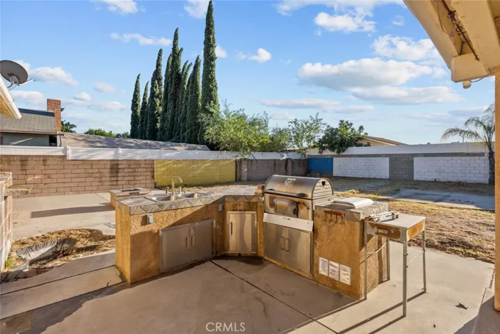 9169 Oneida Avenue, Sun Valley, California 91352