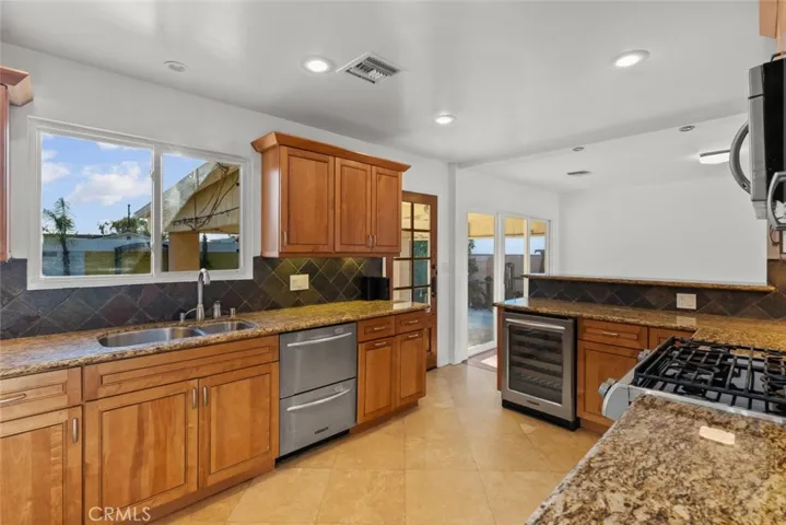 9169 Oneida Avenue, Sun Valley, California 91352