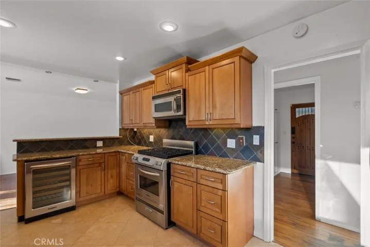 9169 Oneida Avenue, Sun Valley, California 91352