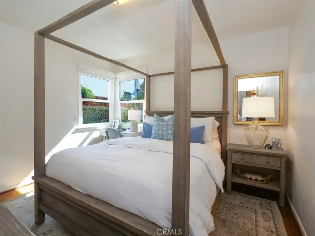 720 26th Street, Manhattan Beach, California 90266