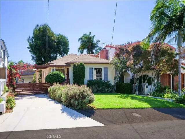 720 26th Street, Manhattan Beach, California 90266