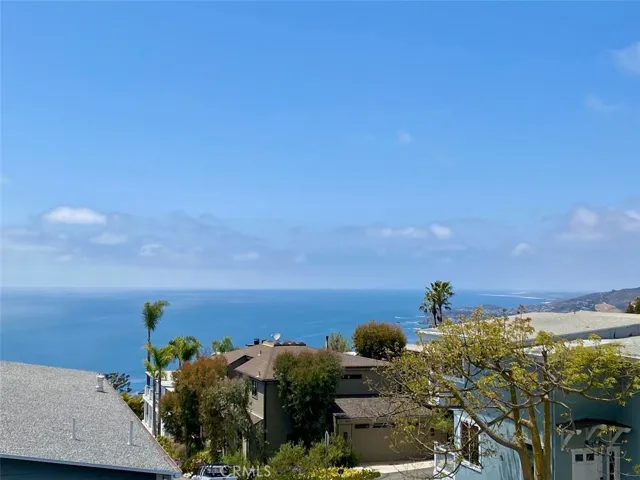 995 La Mirada Street, Laguna Beach, California 92651