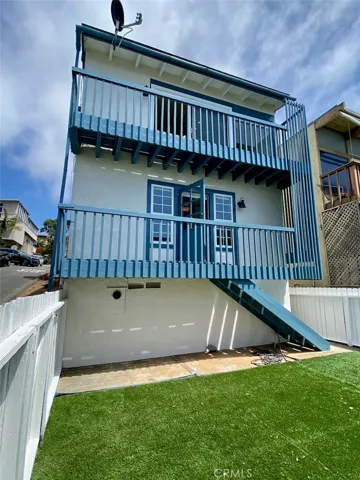 995 La Mirada Street, Laguna Beach, California 92651