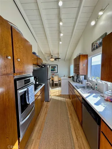 995 La Mirada Street, Laguna Beach, California 92651