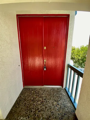 995 La Mirada Street, Laguna Beach, California 92651