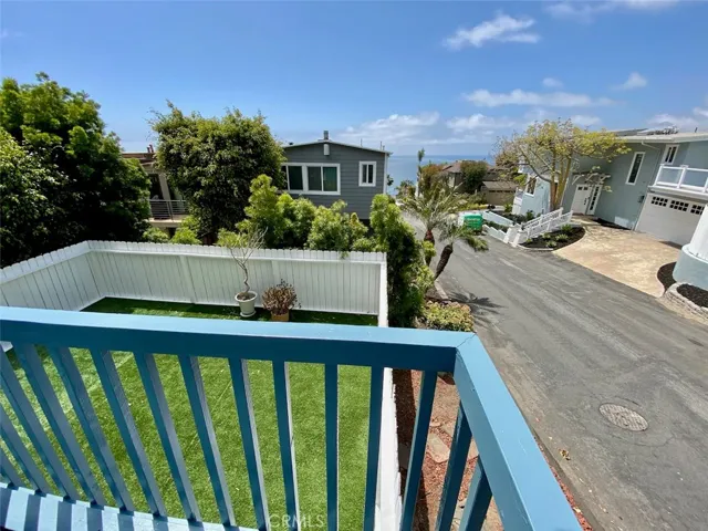 995 La Mirada Street, Laguna Beach, California 92651