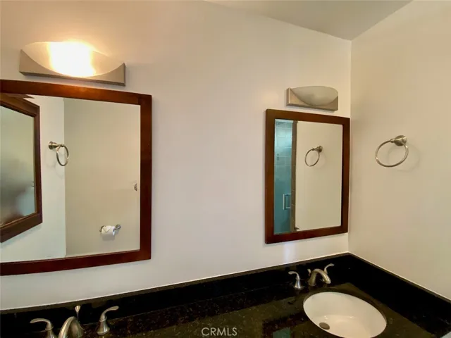 995 La Mirada Street, Laguna Beach, California 92651