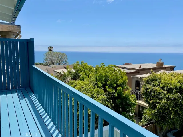 995 La Mirada Street, Laguna Beach, California 92651
