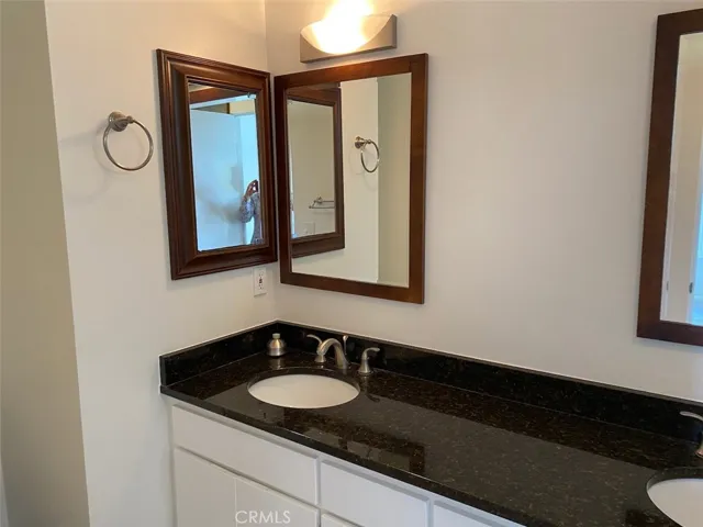 995 La Mirada Street, Laguna Beach, California 92651