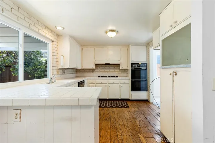 1430 Cherry Street, Santa Ana, California 92705