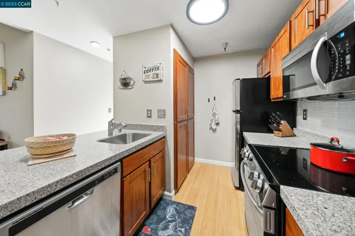 3173 Wayside Plaza Unit 312, Walnut Creek, California 94597