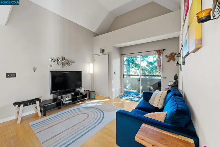 3173 Wayside Plaza Unit 312, Walnut Creek, California 94597