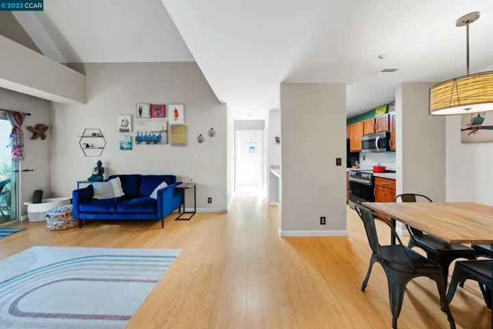 3173 Wayside Plaza Unit 312, Walnut Creek, California 94597