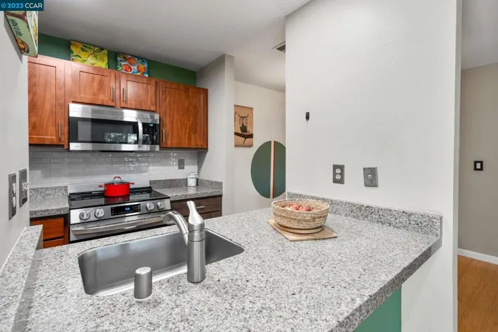 3173 Wayside Plaza Unit 312, Walnut Creek, California 94597