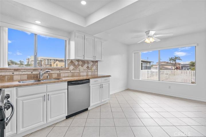 2 bed/1 bath-unit 4